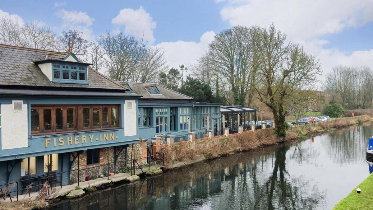 Hemel Hempstead House | Amazing 3BR Home – 15 Min to Harry Potter Studios 25 Min to Luton Airport