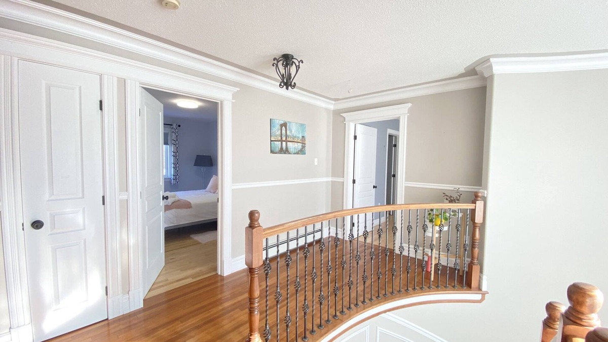 Bedford House | Amazing 4-Bedroom House in Bedford