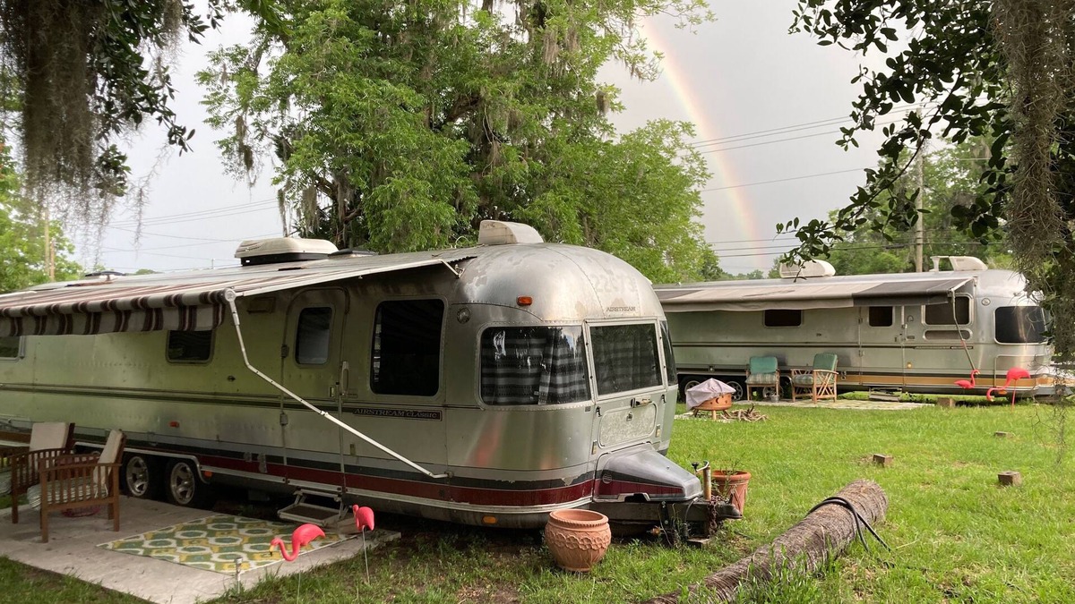 Burton House | Amazing Airstream, Beaufort, SC-Enjoy the Journey!