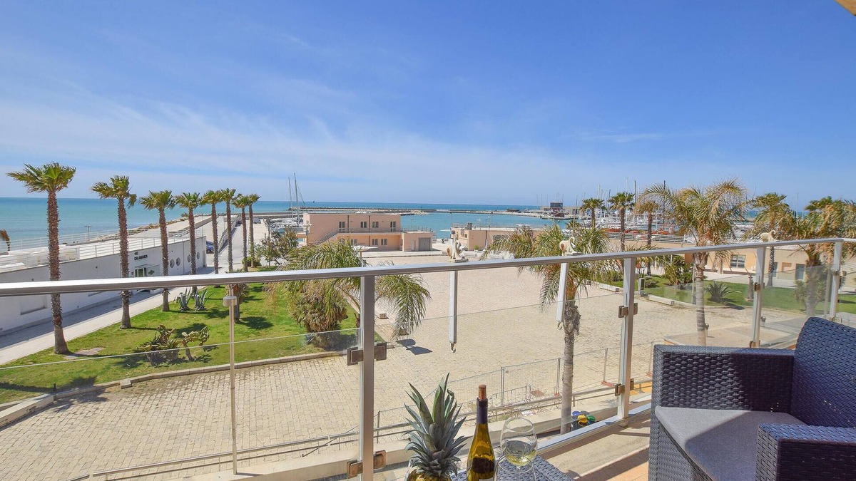 Marina di Ragusa Apartment | Amazing apartment in Marina di Ragusa