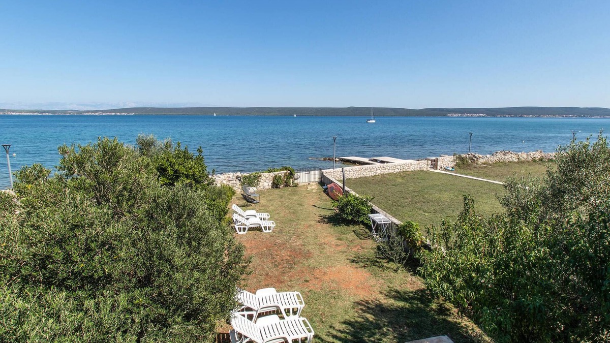 Dobropoljana Apartment | Amazing apartment in Dobropoljana