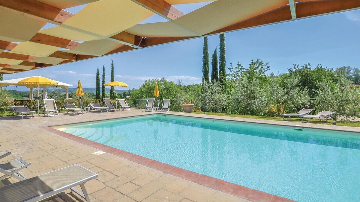 Bucine Apartment | Amazing apartment in Bucine (AR)