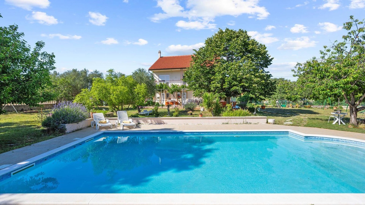 Gradina Apartment | Amazing apartment in Lozovac with WiFi