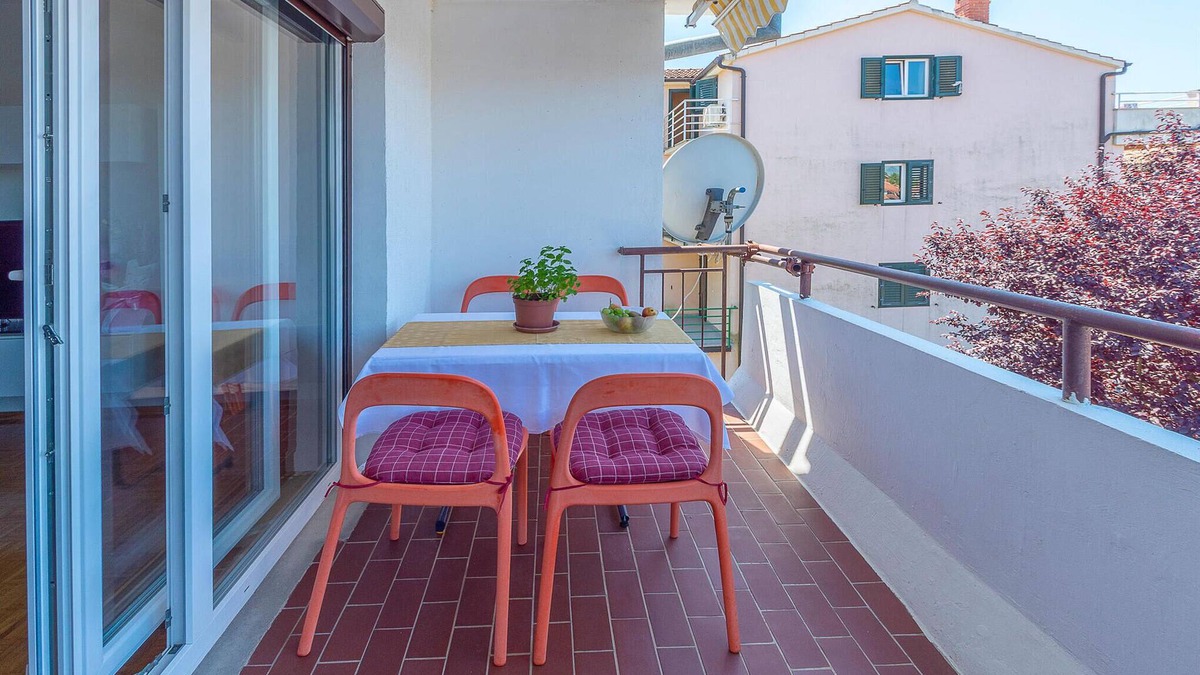 Spadici Apartment | Amazing Apartment in Porec With Wifi and 2 Bedrooms