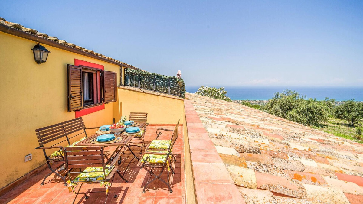 Collesano Apartment | Amazing apartment in Collesano (PA)