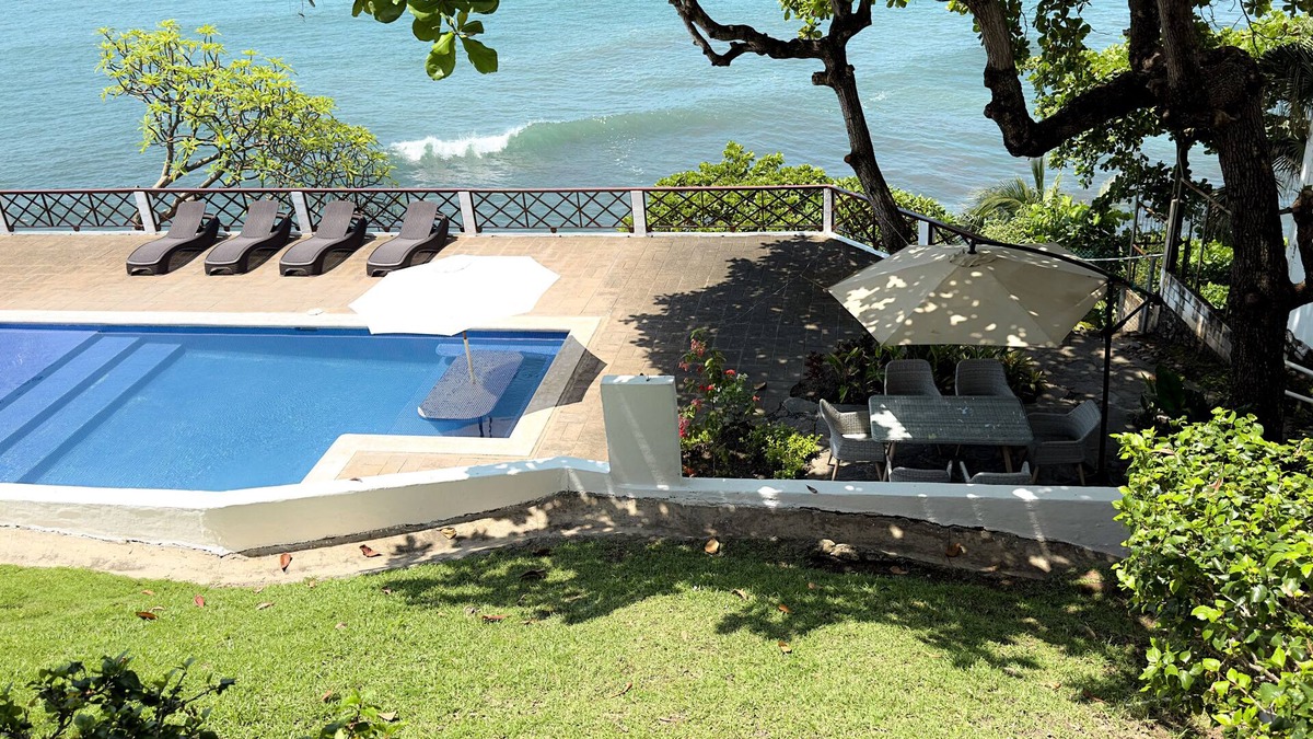 Tamanique House | AMAZING BEACH HOUSE ON A CLIFF, Spectacular OCEAN VIEWS & private beach access