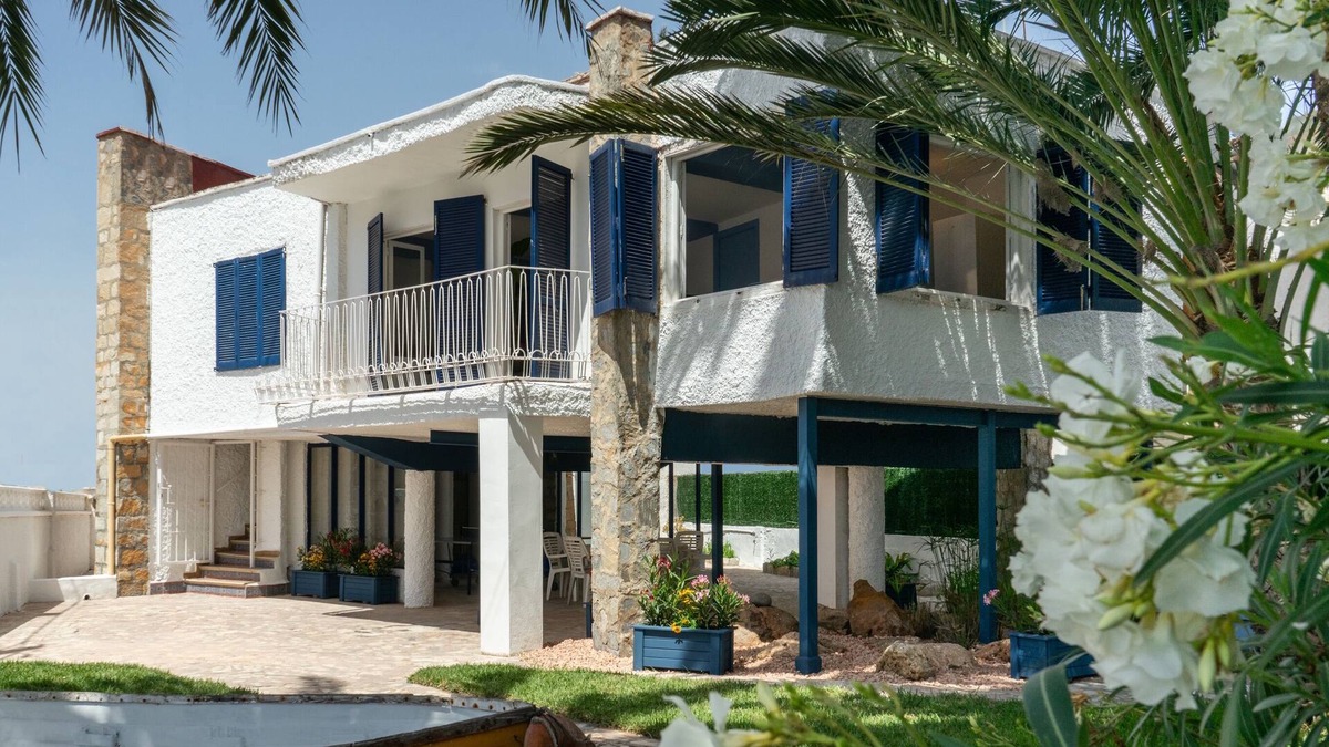 Santa Pola Villa | Amazing Beach Villa In Santa Pola Up to 8 Guests