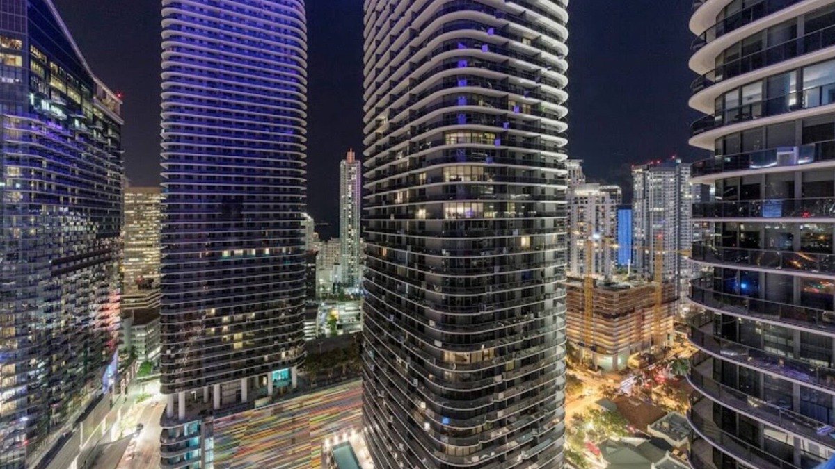 Brickell Condo | Amazing City & Water View