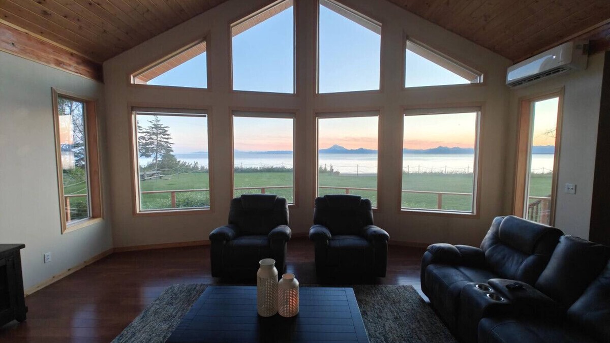 Salamatof House | Amazing Cook Inlet & Mountain View Home!
