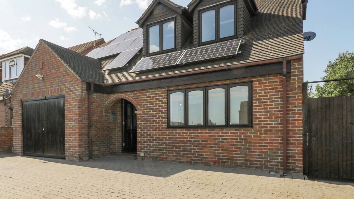 Sheerness Cottage | AMAZING COTTAGE, family friendly, country holiday cottage in Warden