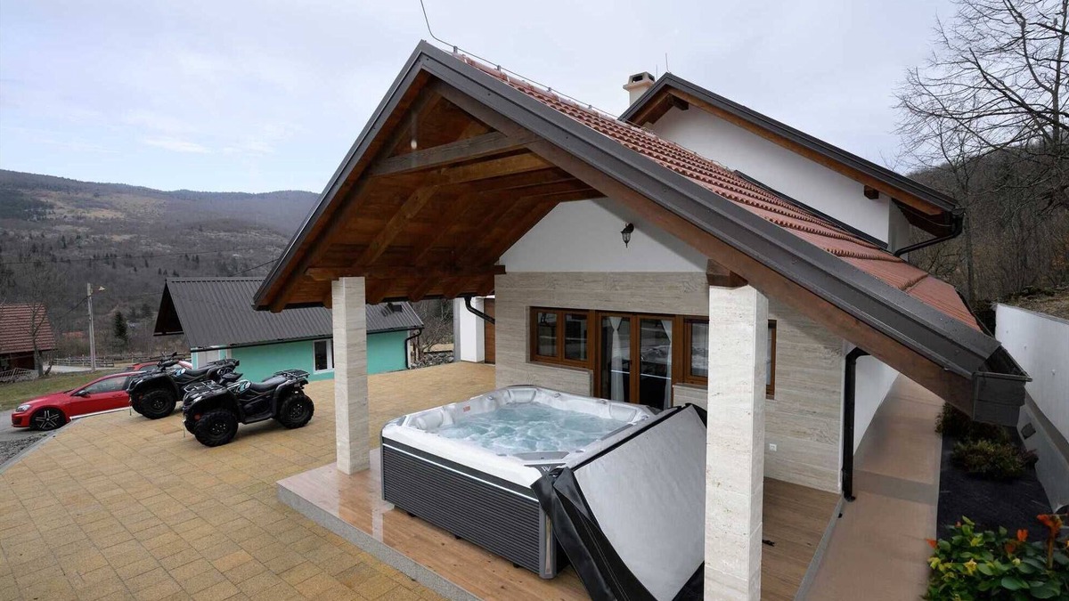Krasno Polje Villa | Amazing Country House Krasno with hot tub and quads