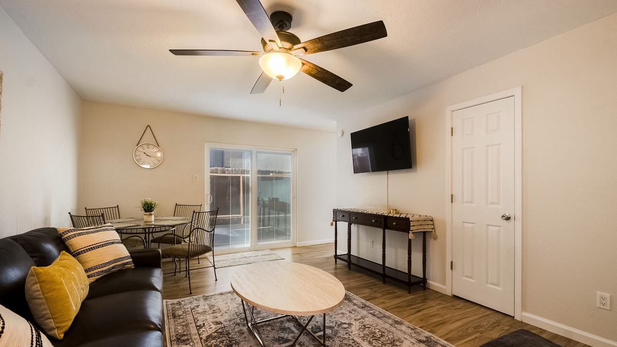 Northeast Heights Apartment | Amazing, Cozy, Safe, Near Hiking and Biking