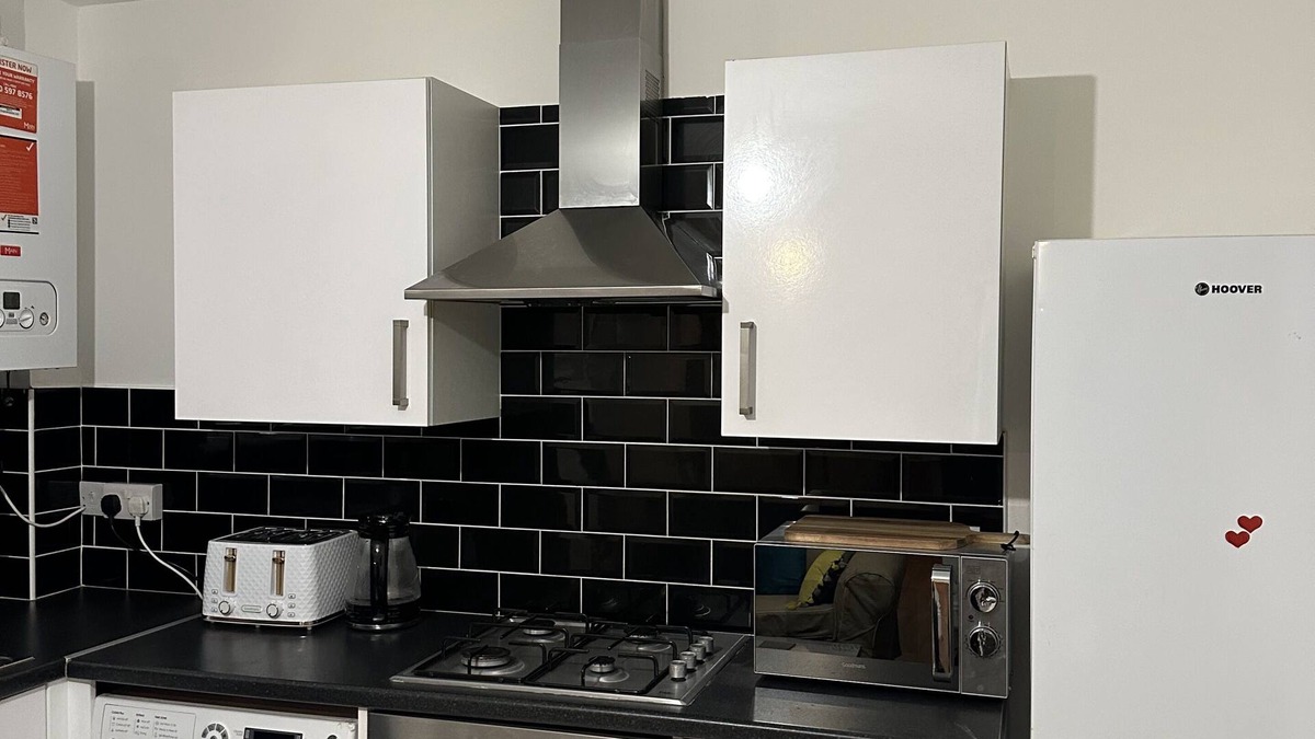 Hoe Street Apartment | Amazing Dream one bedroom apartment