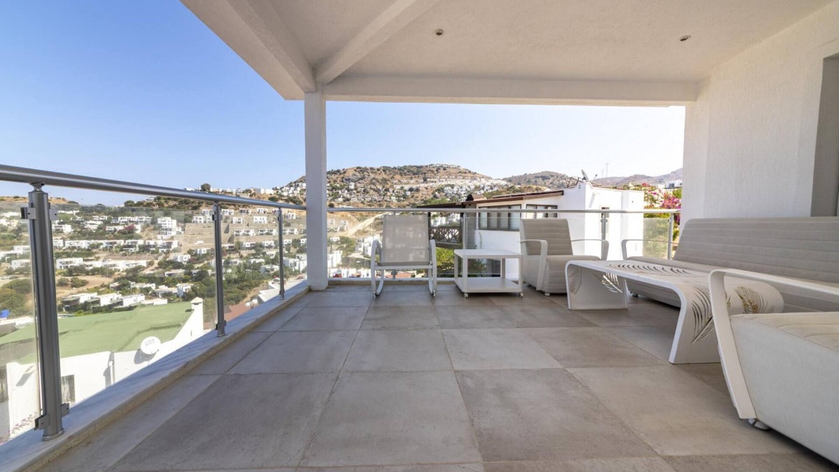 Koyunbaba Apartment | Amazing Duplex House with Sea View in Bodrum