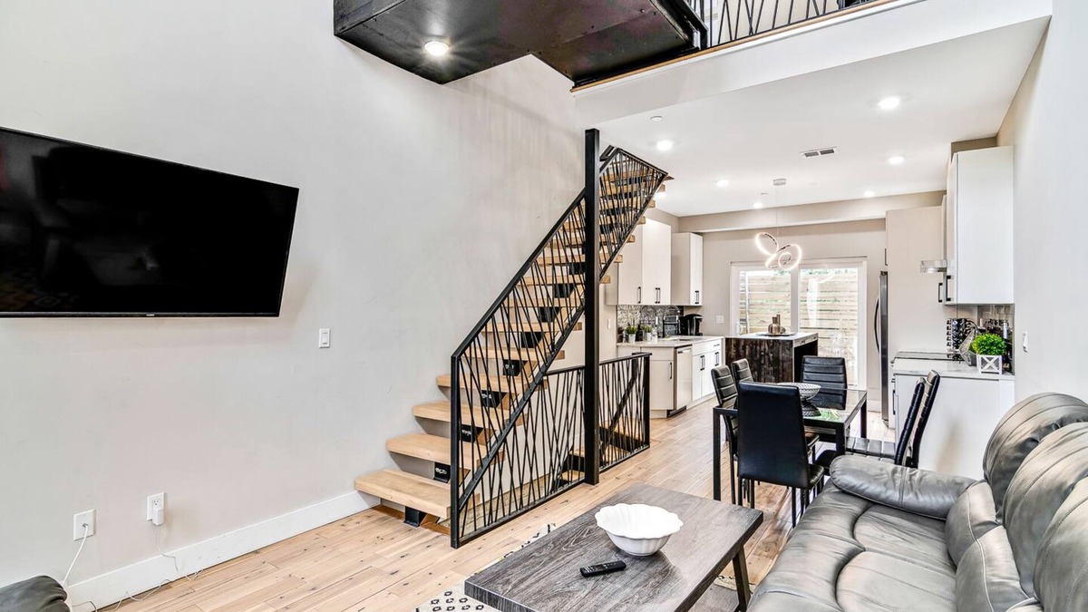 South Philadelphia House | Amazing Duplex w/2x Roofdeck - 8BR/6BR