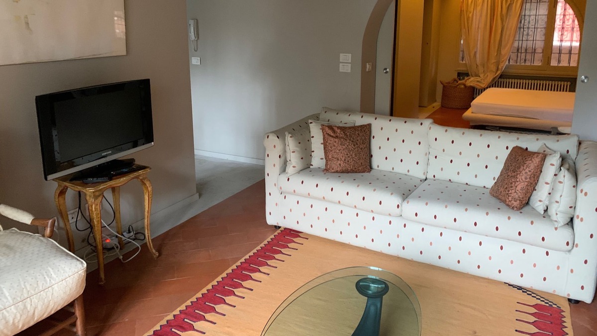 Dorsoduro Apartment | Amazing four bedrooms apartment with private garden and canal view