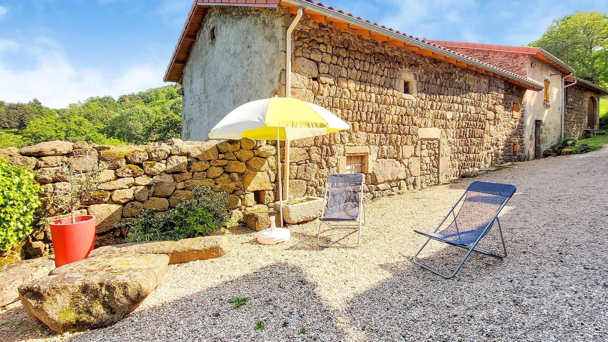 Essertines-en-Chatelneuf House | Amazing home in Essertines-en-Châtelne