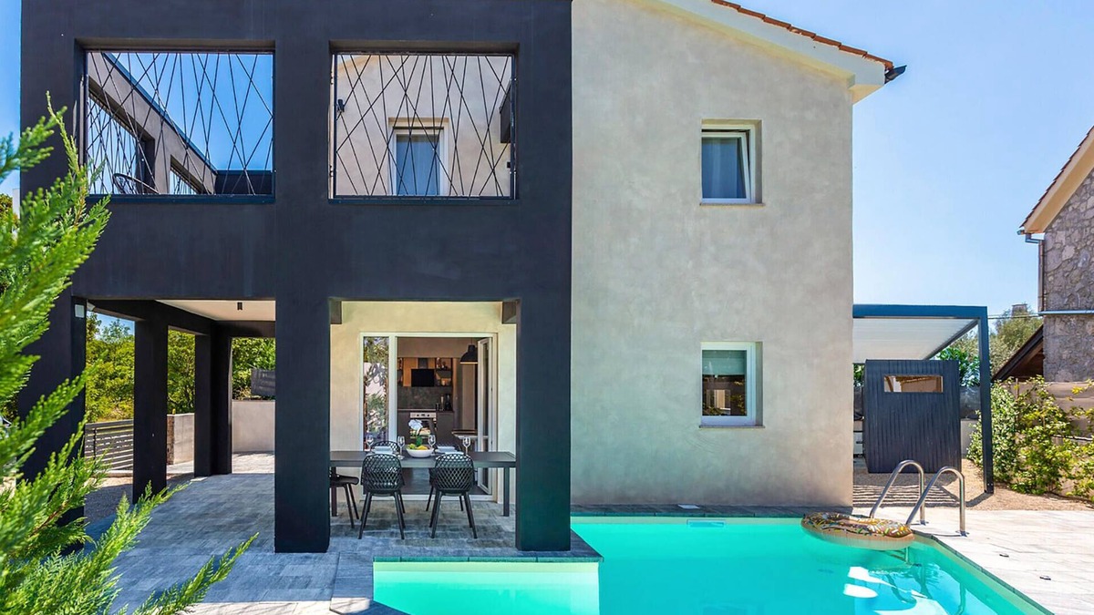 Sveti Ivan Dobrinjski House | Amazing home in Sveti Ivan Dobrinjski