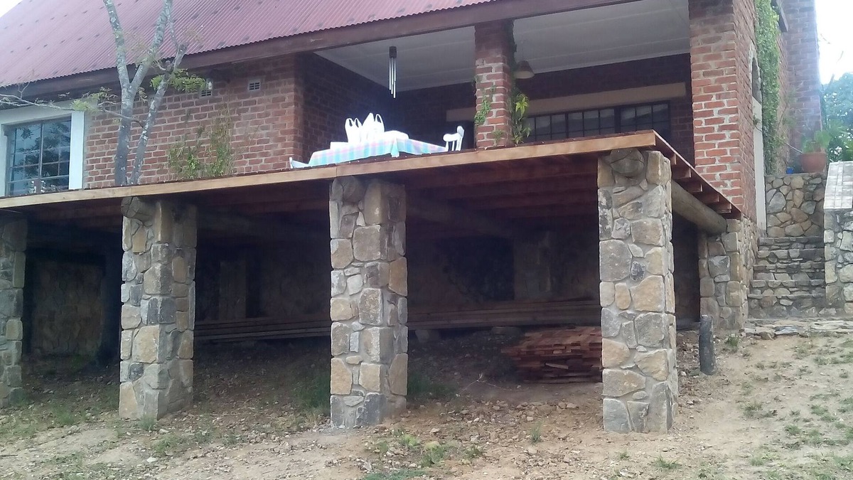 Juliasdale House | Amazing holiday home in Juliasdale, Nyanga, Zimbabwe - Pazororo Cottage