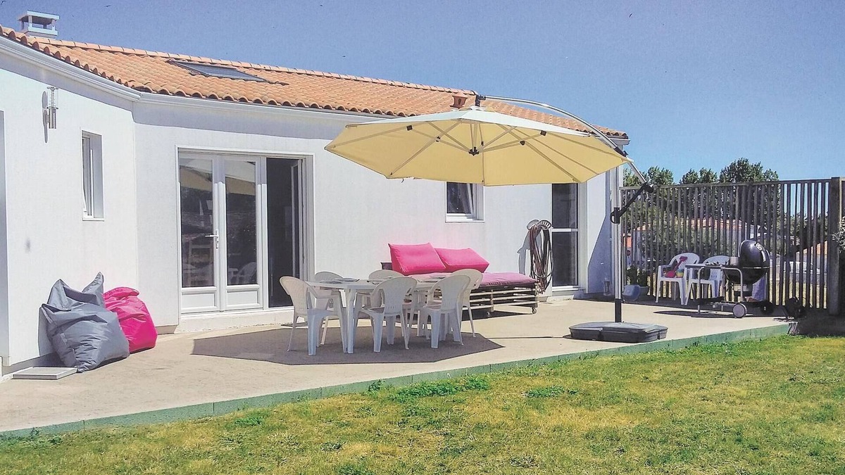 Saint-Michel-en-l'Herm House | Amazing home in St. Michel en l'Herm