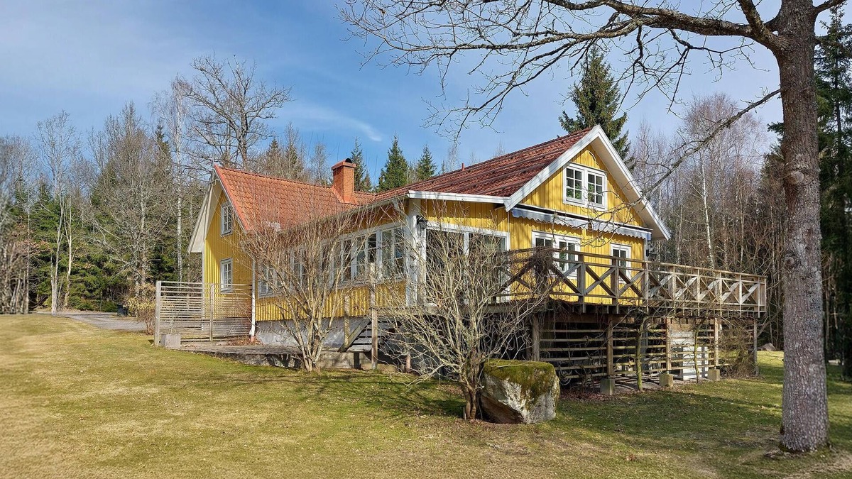 Or House | Amazing home in ör with WiFi