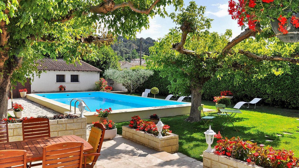 Barbentane House | Amazing home in Barbentane