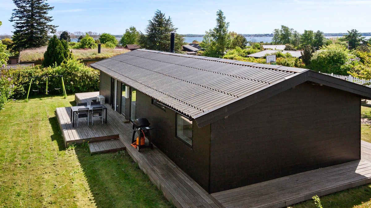 Bog By House | Amazing home in Bogø By with WiFi