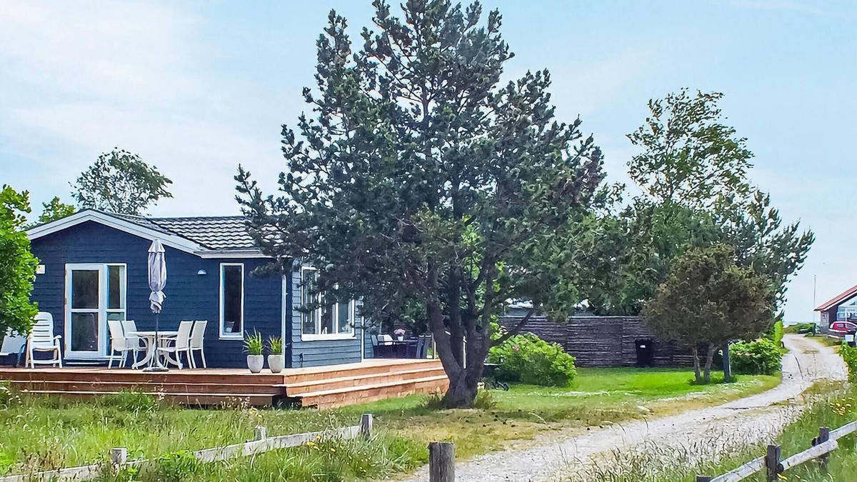 Hvidbjerg Strand House | Amazing home in Børkop with kitchen