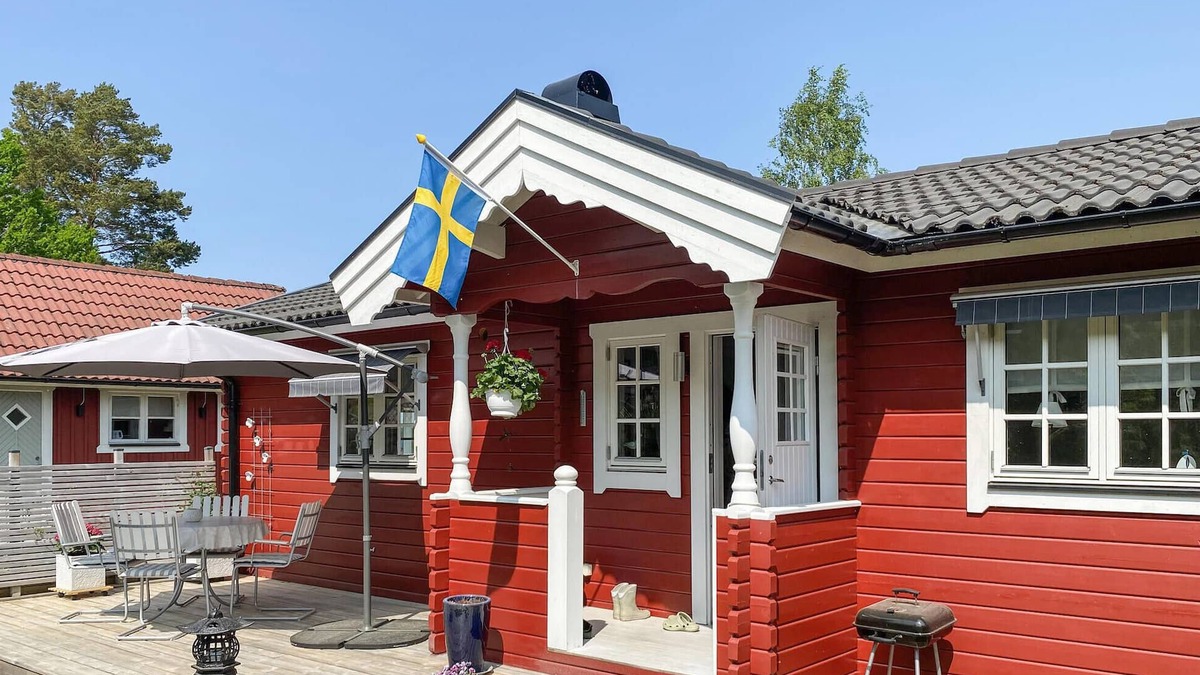 Sweden House | Amazing home in Boxholm