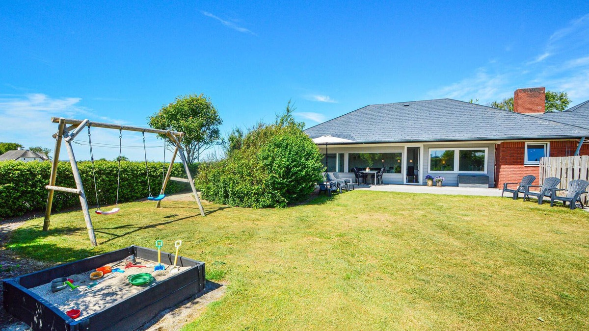 Ballum House | Amazing home in Bredebro with WiFi