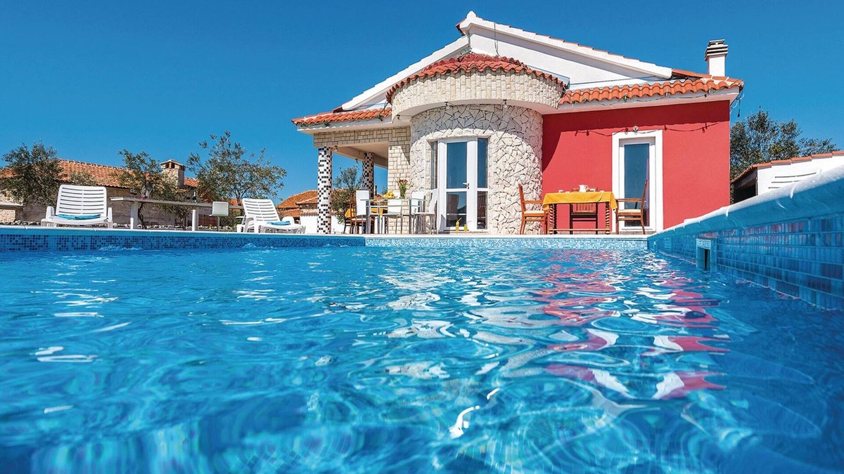 Cista Velika House | Amazing home in Cista Velika with WiFi