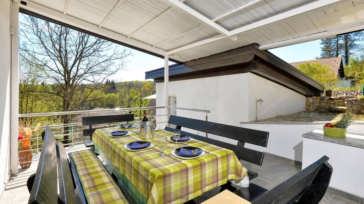 Duga Resa House | Amazing home in Donji Zvecaj with WiFi
