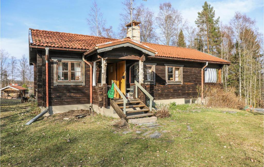 Enviken House | Amazing Home In Enviken With Lake View