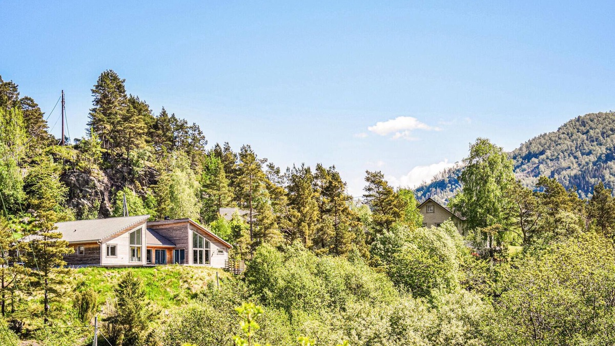 Etne House | Amazing home in Etne with WiFi