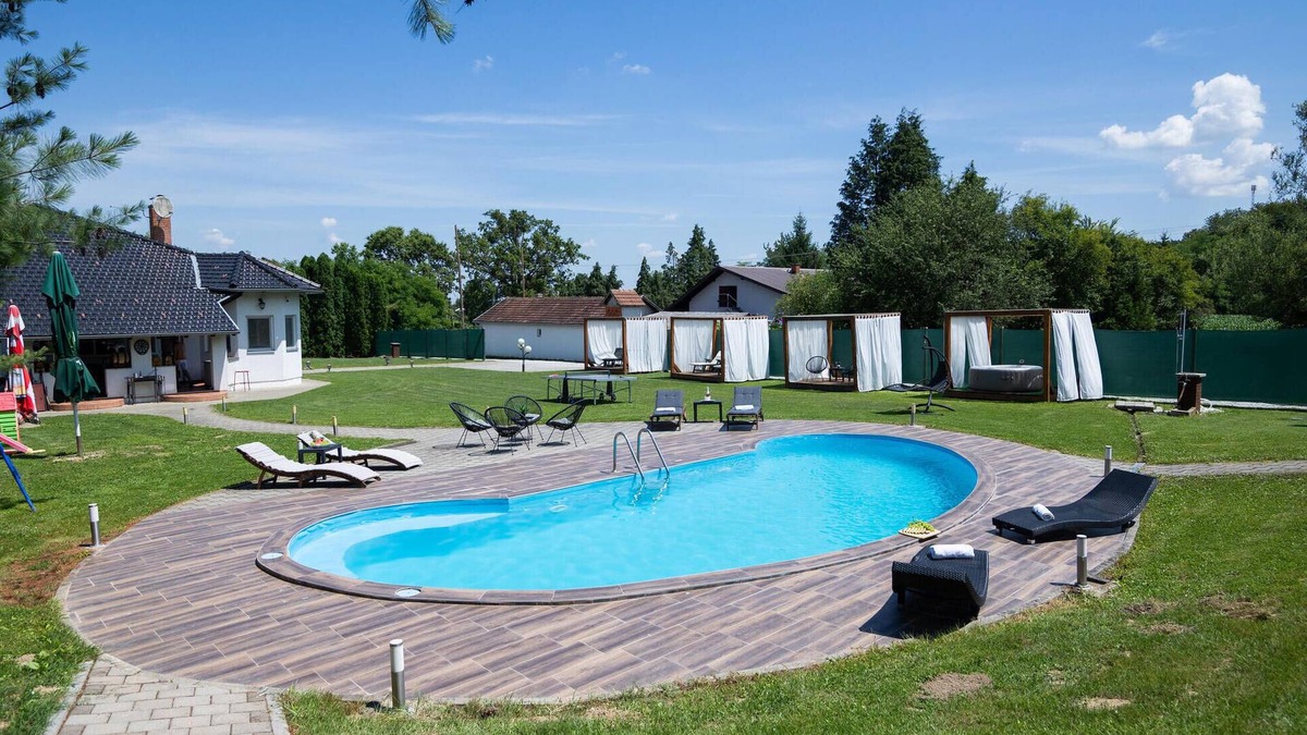 Fericanci House | Amazing home in Fericanci with sauna