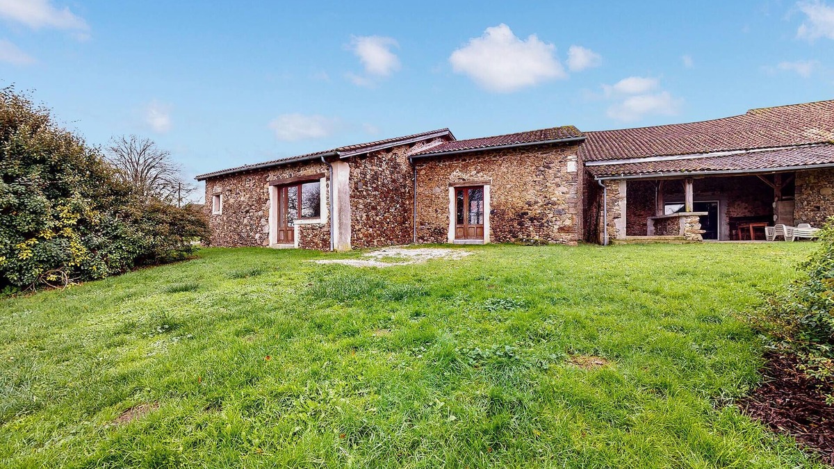 Bussiere-Badil House | Amazing home in Bussière-Badil