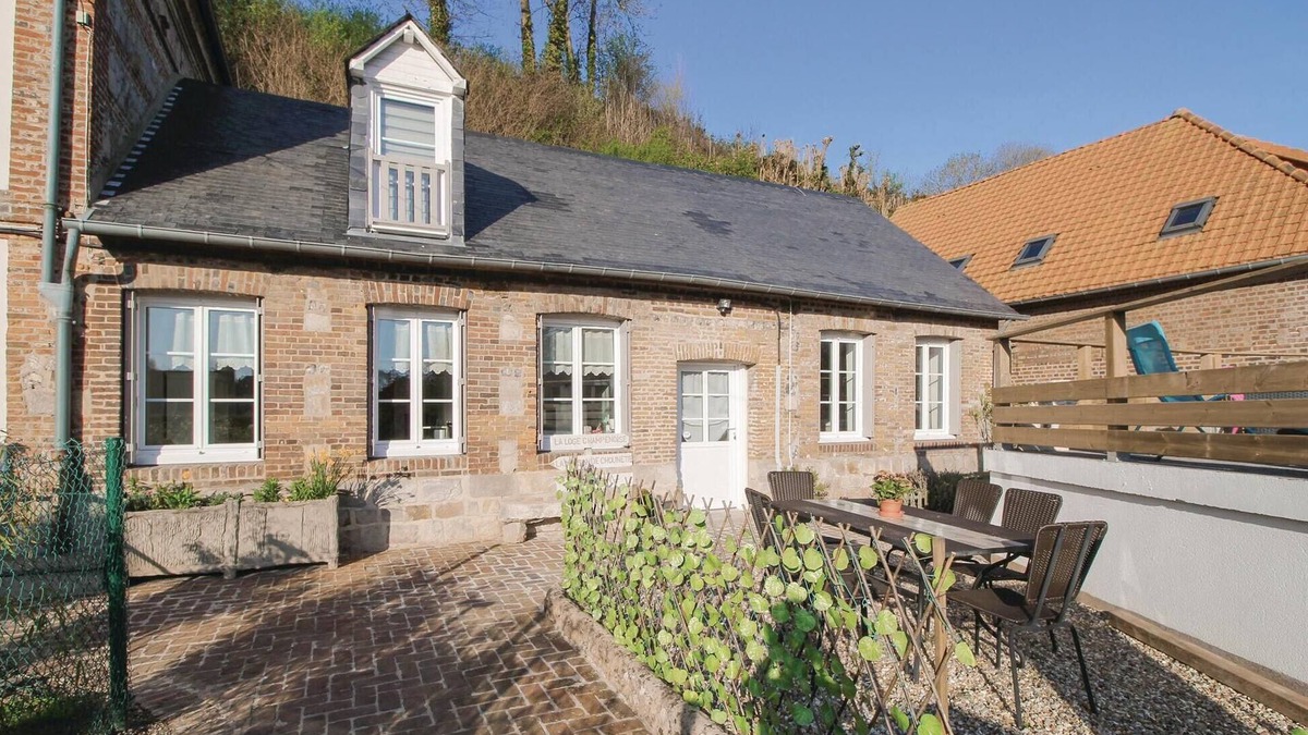 Fontaine-le-Dun House | Amazing home in Fontaine le Dun