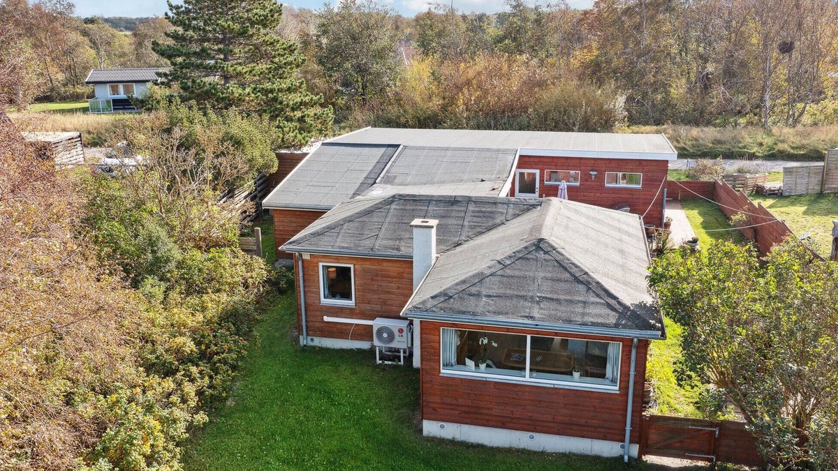 Frølunde Fed House | Amazing home in Korsør with kitchen