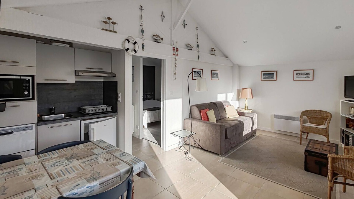 La Gueriniere House | Amazing home in La Gueriniere with WiFi