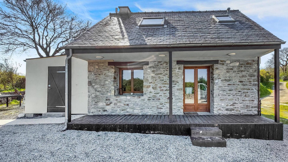 Lanneanou House | Amazing home in Lannéanou with WiFi