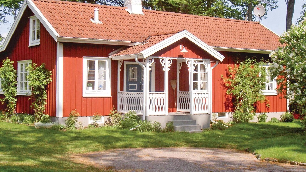 Stavsjo House | Amazing home in Ljungby with lake view