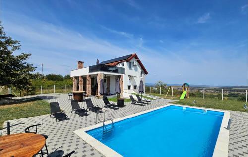Pleternica House | Amazing Home In Pleternica