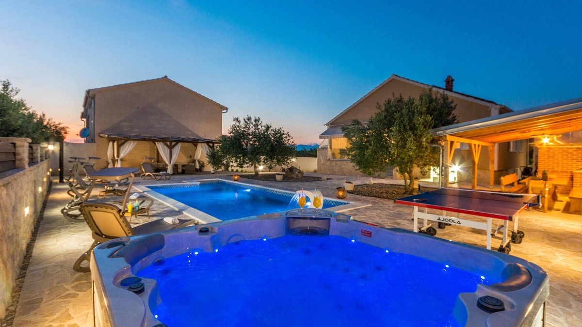 Polaca House | Amazing home in Polaca