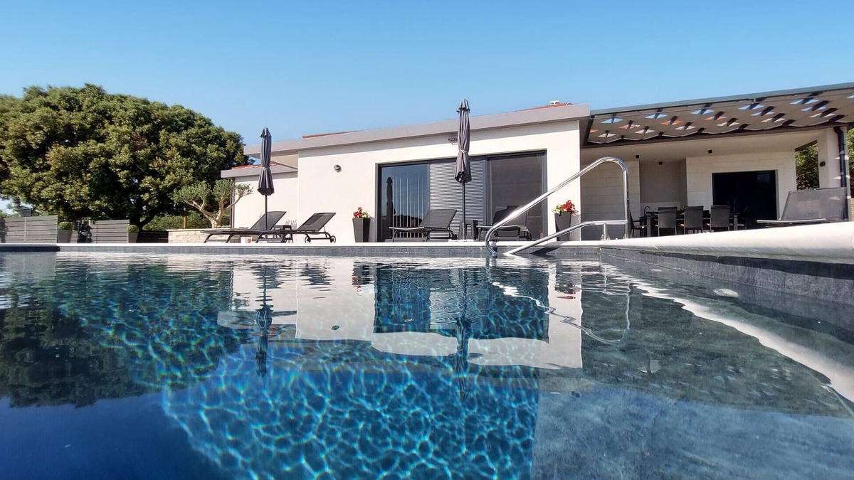 Polaca House | Amazing home in Polaca