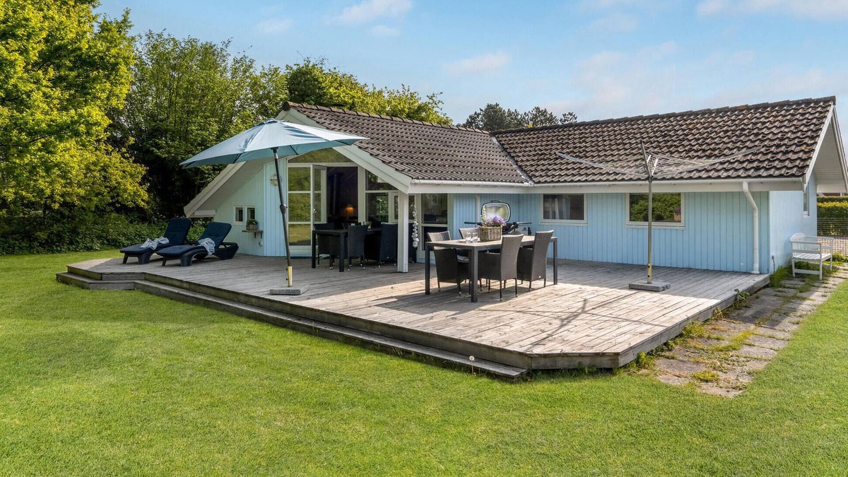 Spodsbjerg House | Amazing home in Rudkøbing with sauna