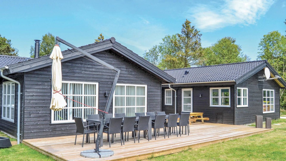 Nordost House | Amazing home in Sæby with WiFi