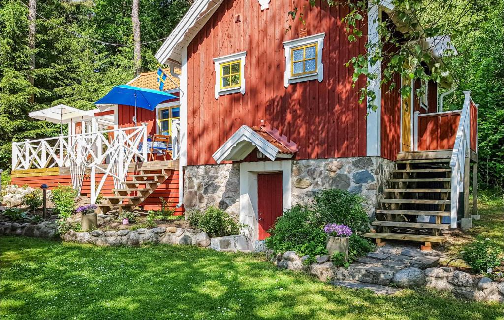 Sollebrunn House | Amazing Home In Sollebrunn With Wifi