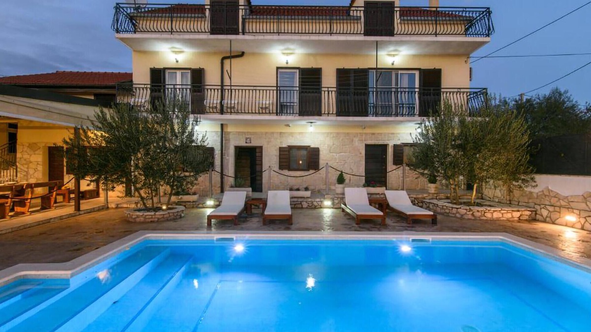 Podumci House | Amazing home in Unesic with WiFi