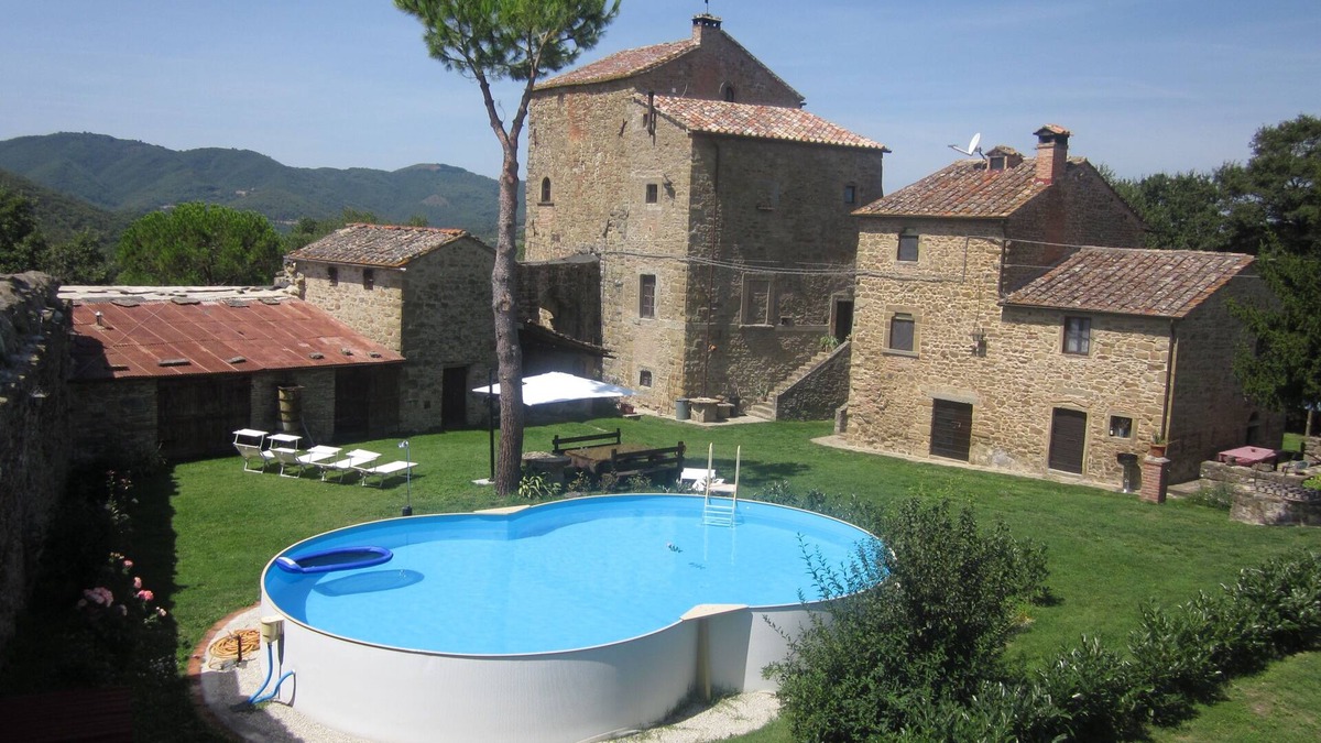 Anghiari House | Amazing House Within the Castle of Pianettole, Anghiari 30mins from AREZZO