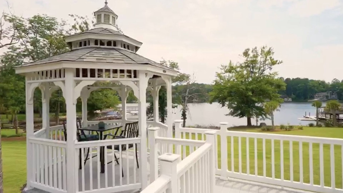Columbia House | Amazing lake house on Lake Murray, Columbia w/private dock, outdoor kitchen.